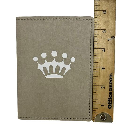 Billerudkorsnäs Gray Passport Holder - Picture 5 of 5